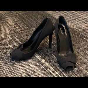 Giorgio Armani black heels sz 38.5